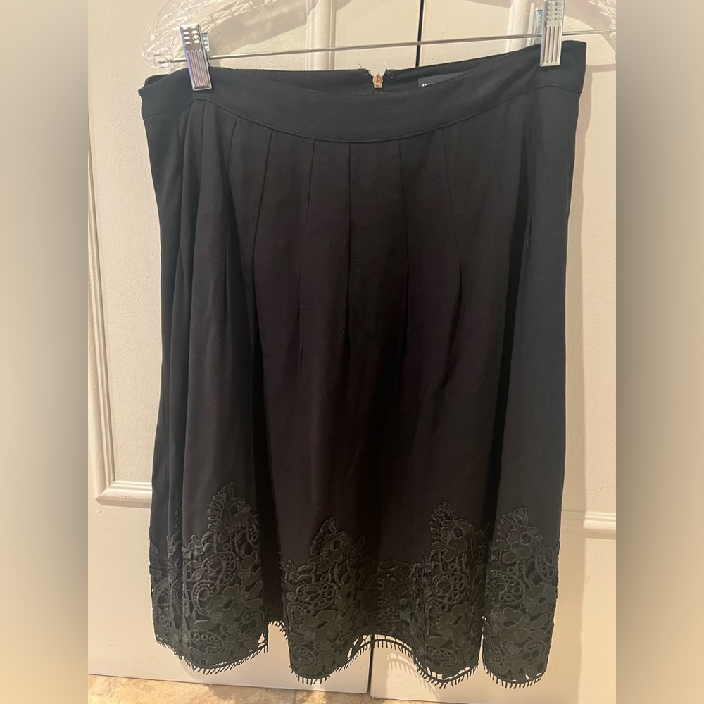 Elegant Black Lace Trim Skirt